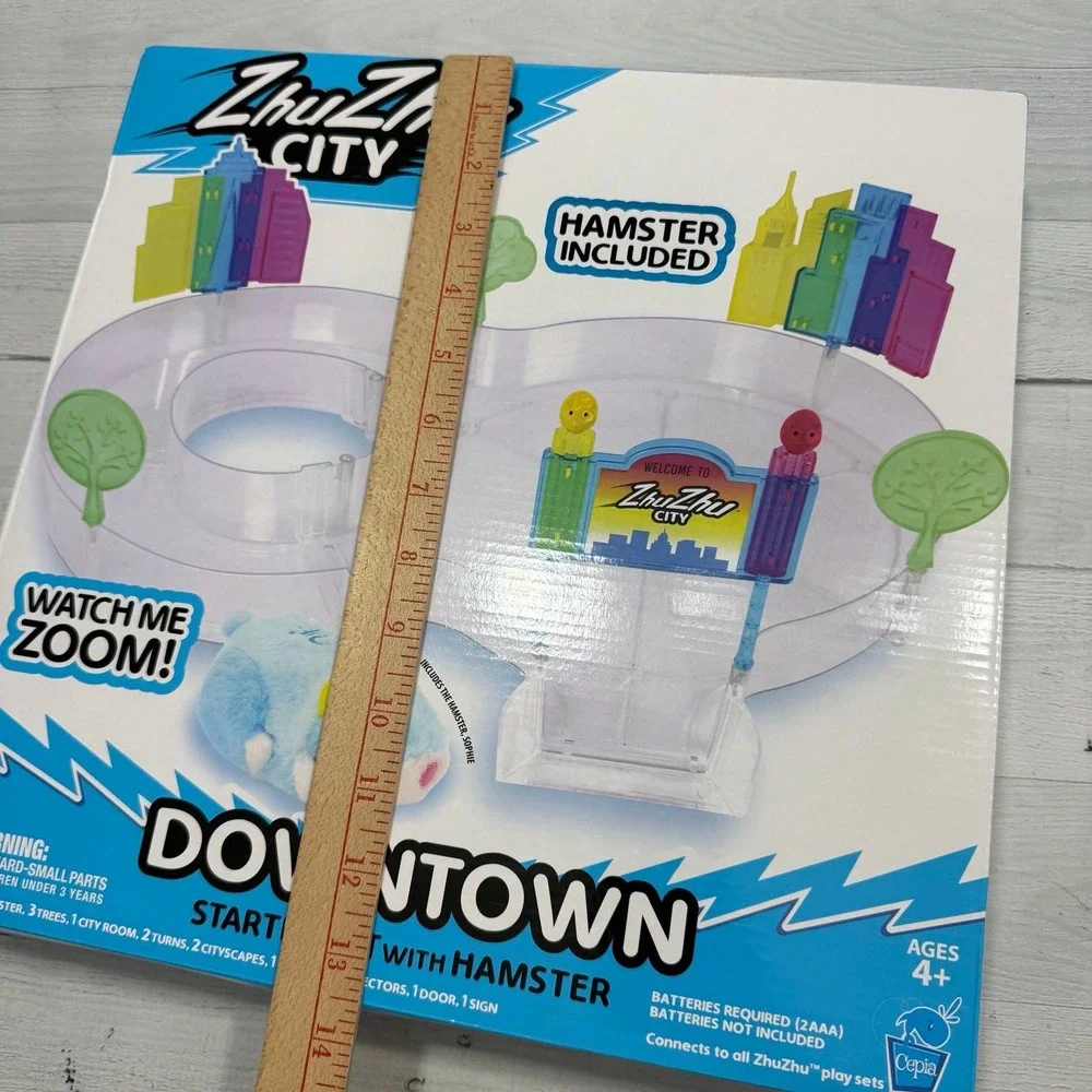 Kid's Toys Hamster Gift Zhu Zhu City Downtown Starter Set Hamster Sophie NEW